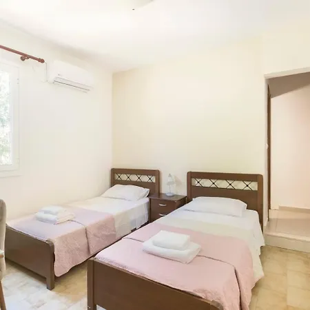 Seaview Family Morphou 38 New Era In Holidays Apartament Glyfada (Corfu)