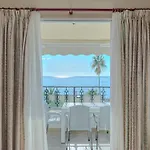 Christos 38 - Blue Private Homes * Glifada