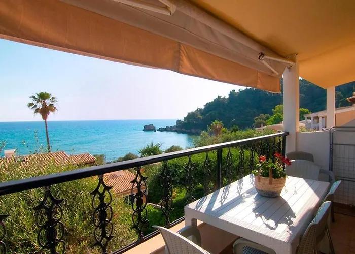Christos 38 - Blue Private Homes